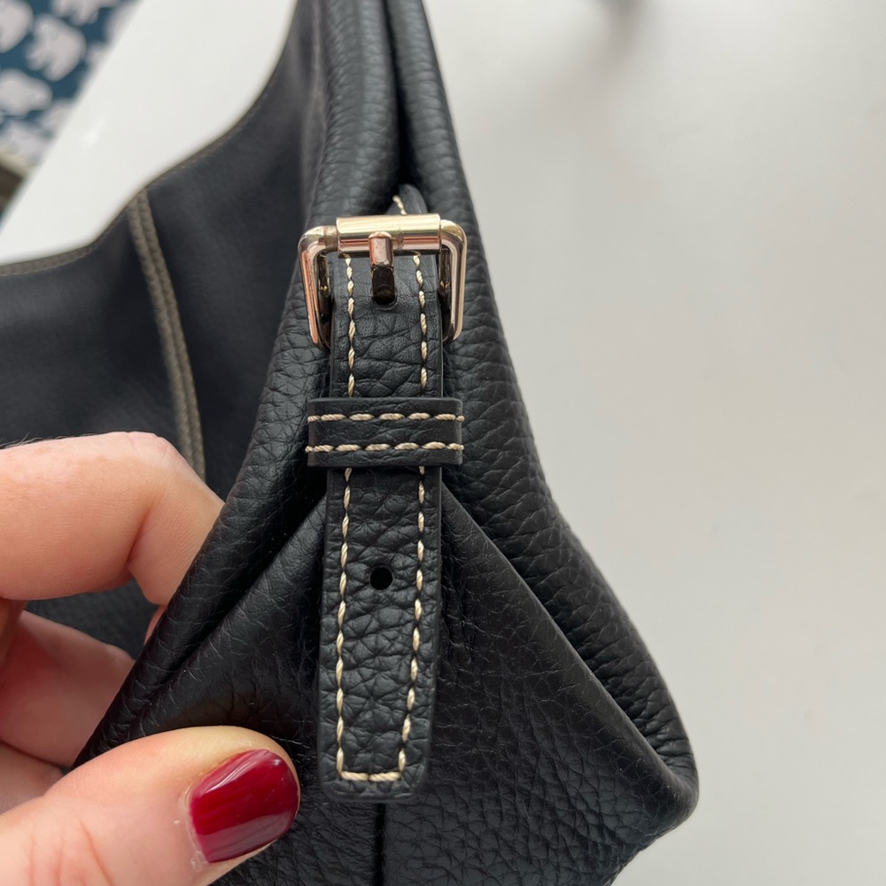 Dooney Bourke Classic Purse - Picture 12 of 16